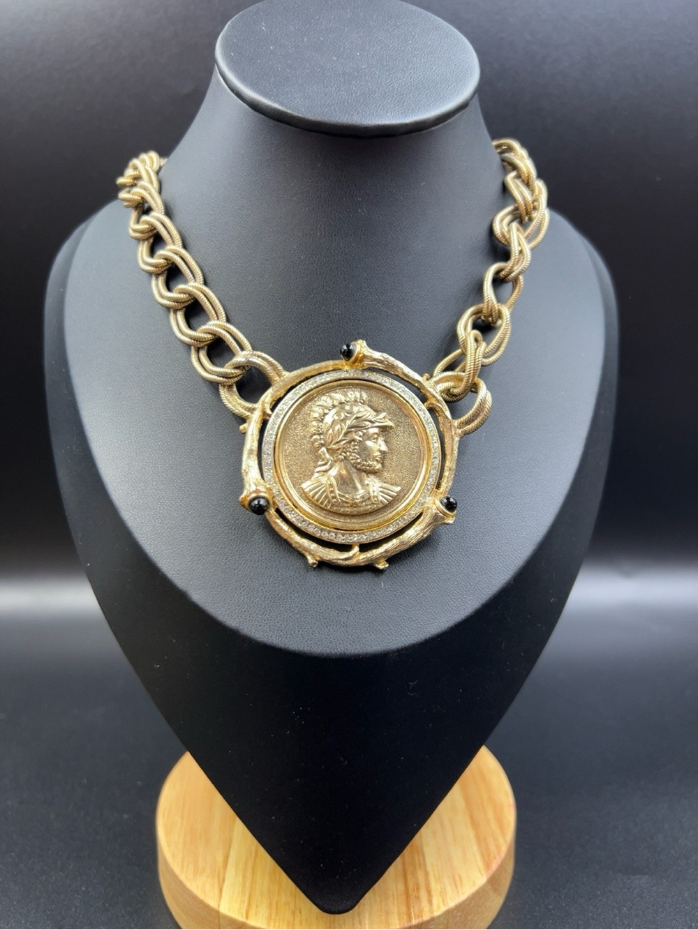 Rare Vintage Signed CRAFT Roman Portrait Medallion Rhinestone Statement Necklace